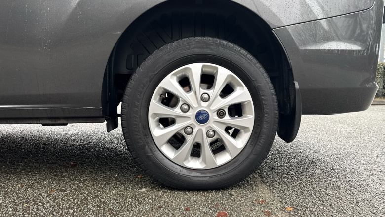 Ford Transit Custom 300 L2 Diesel Fwd 2.0 EcoBlue 130ps Low Roof Limited Van